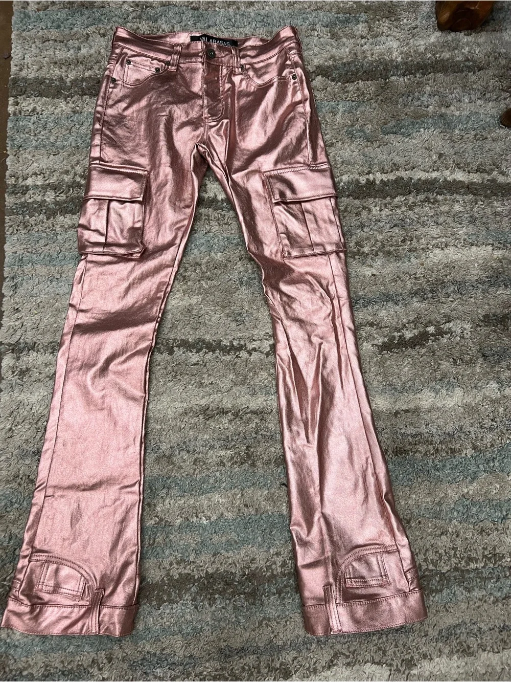 Valabasas bold metallic